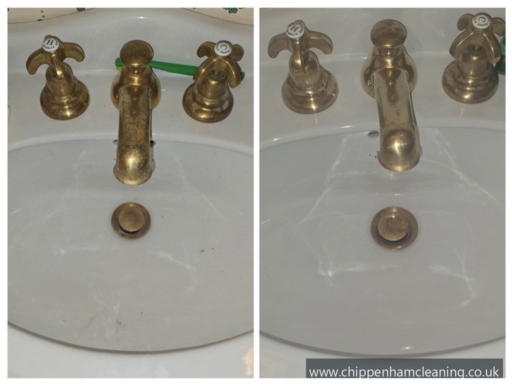 Toilet bowl deep cleaned for end of tenancy inventory check